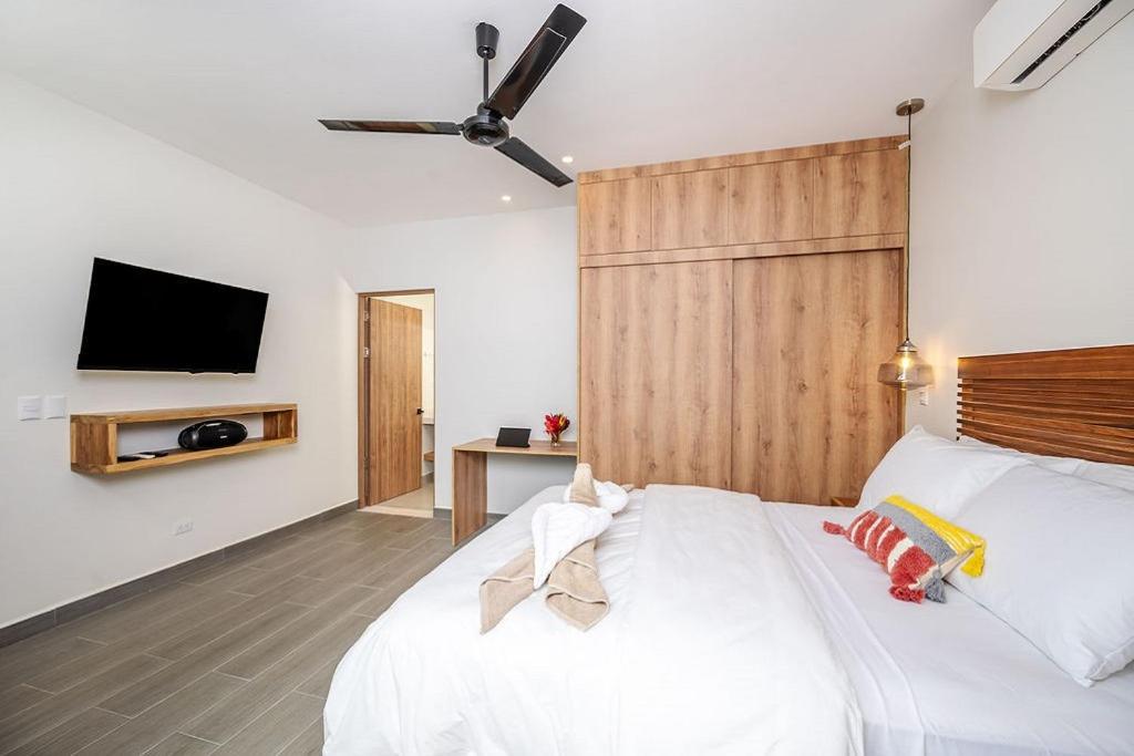 Tamarindo Beach, Prime Location, Fantastic Watersalt Pool & Cold Plunge, Family & Friends Ngoại thất bức ảnh